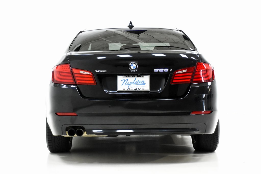 2013 BMW 5 Series 528i xDrive 31