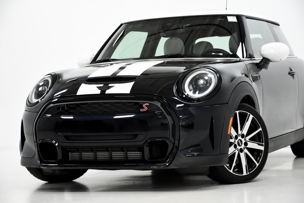 2022 MINI Cooper S Iconic 2