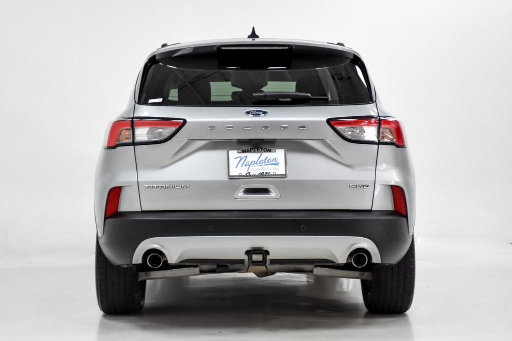 2022 Ford Escape Titanium 33