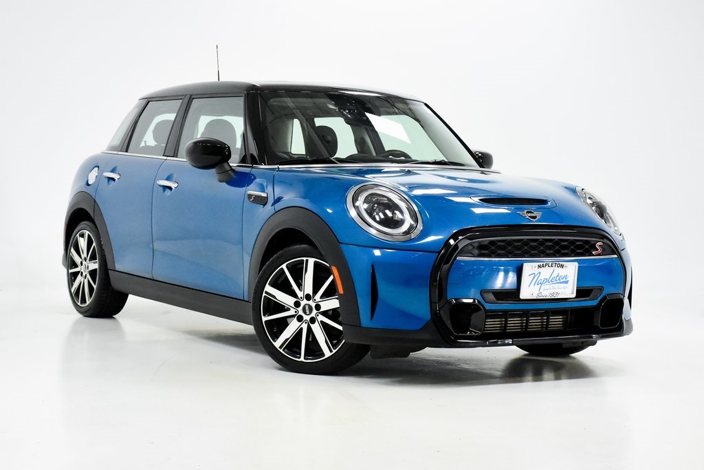 2022 MINI Cooper S Signature 5