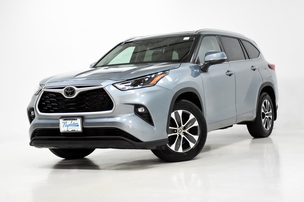 2021 Toyota Highlander XLE 1