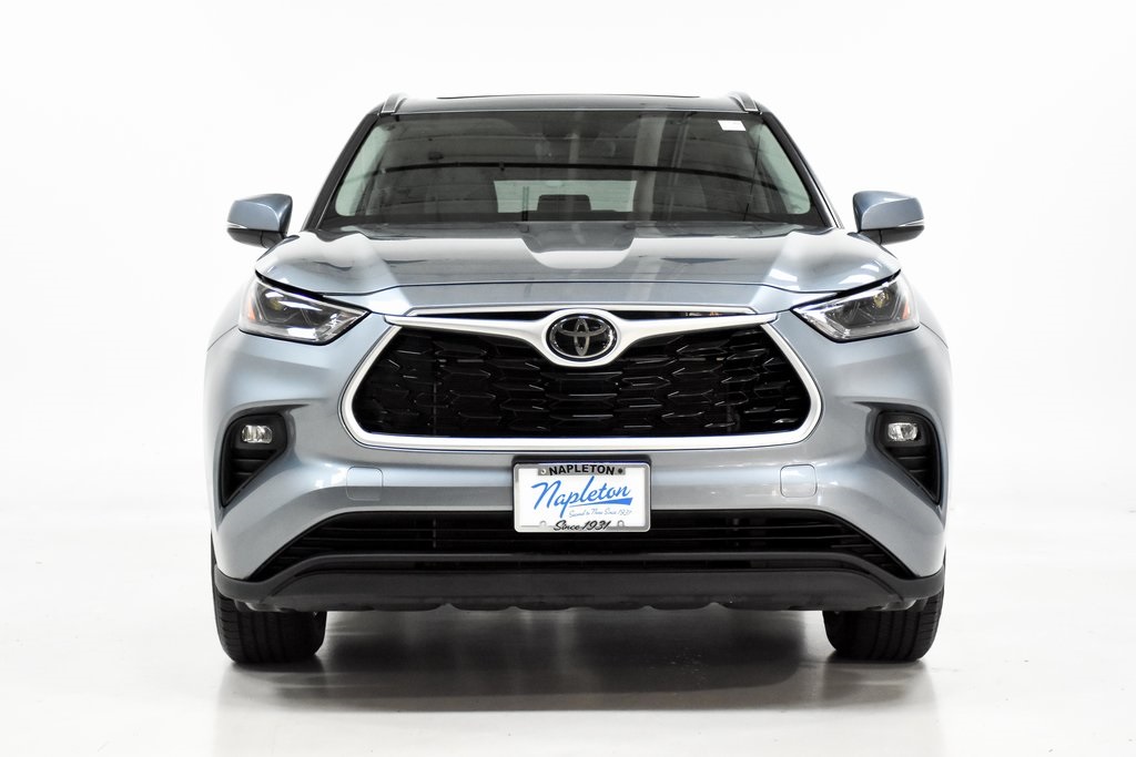 2021 Toyota Highlander XLE 3