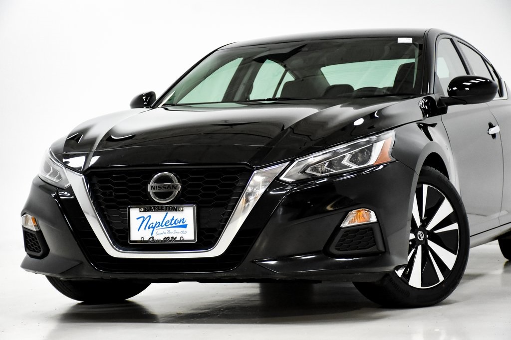 2021 Nissan Altima 2.5 SV 2