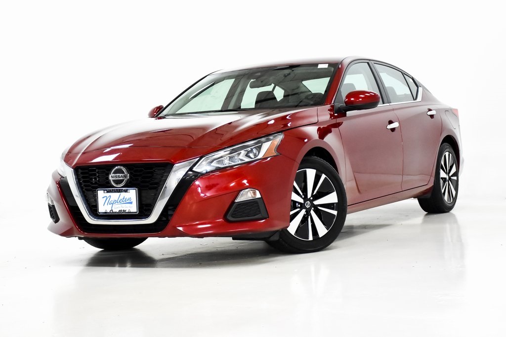 2021 Nissan Altima 2.5 SV 1