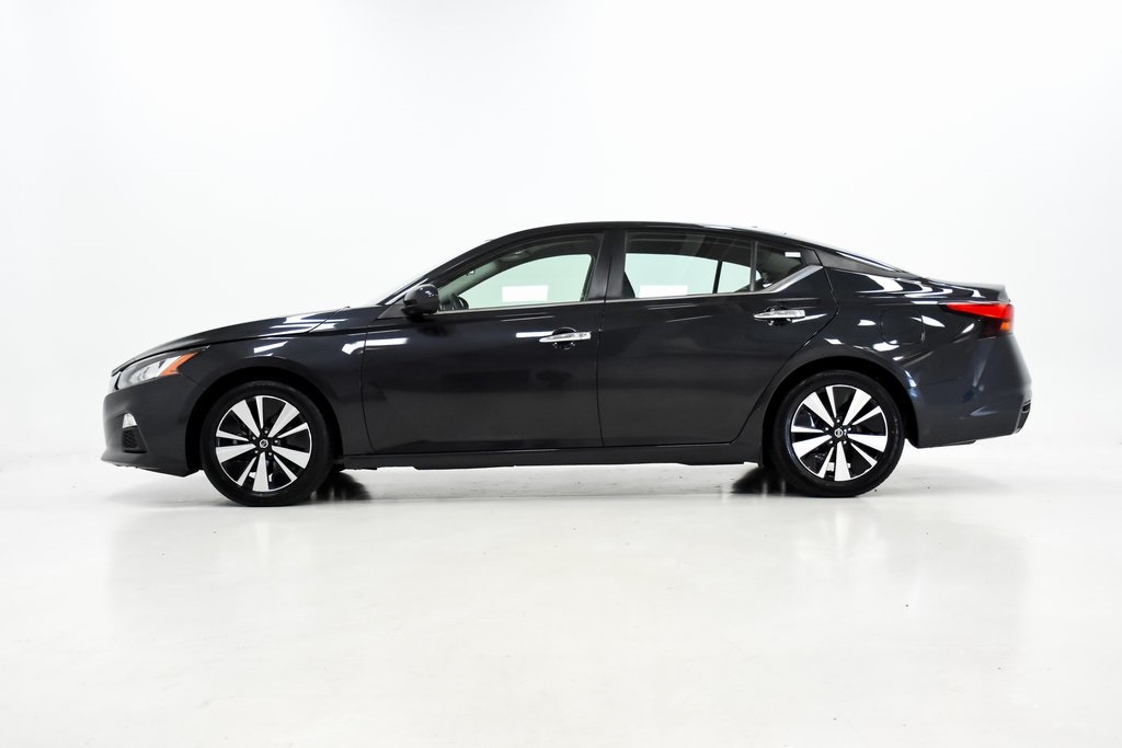 2021 Nissan Altima 2.5 SV 23