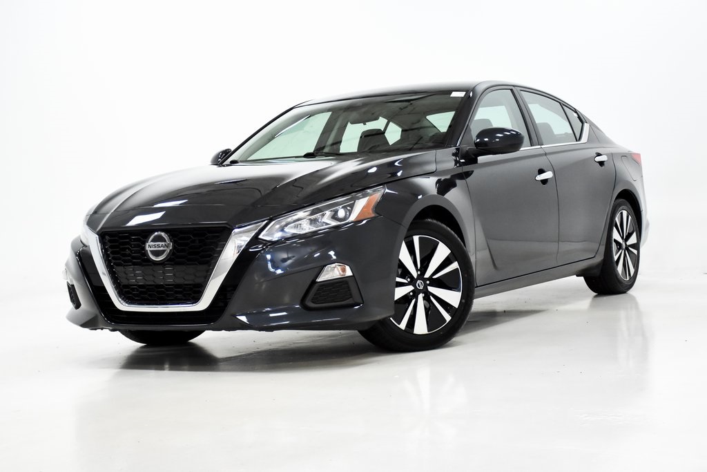 2021 Nissan Altima 2.5 SV 1