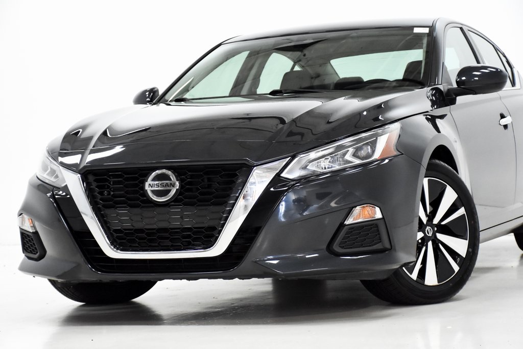 2021 Nissan Altima 2.5 SV 2