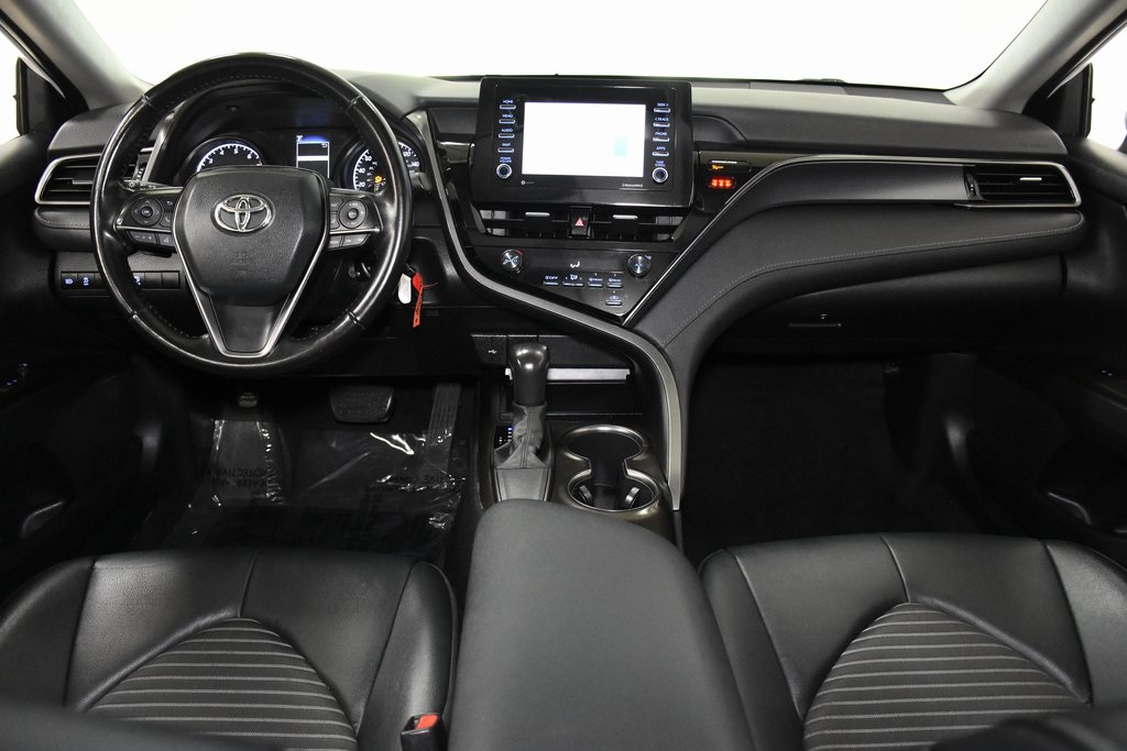 2021 Toyota Camry SE 22