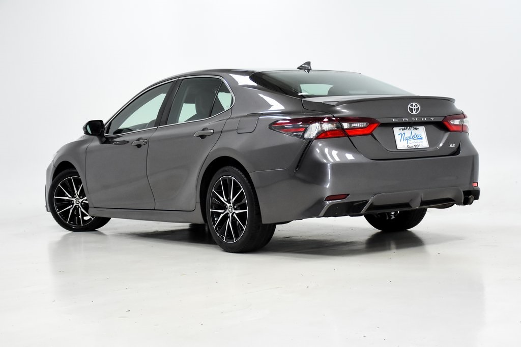 2021 Toyota Camry SE 26