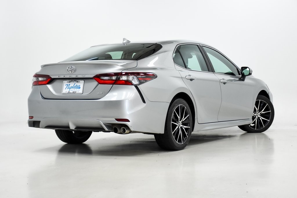 2021 Toyota Camry SE 28