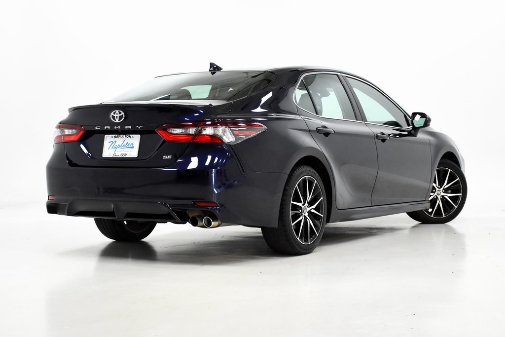 2021 Toyota Camry SE 28