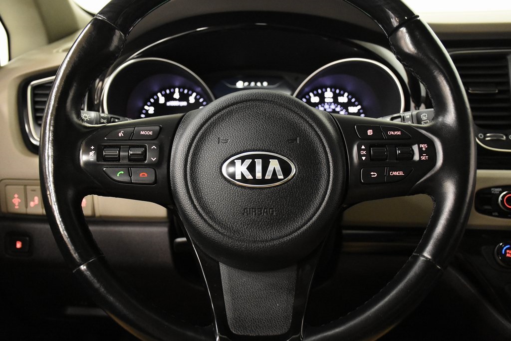 2015 Kia Sedona SXL 13