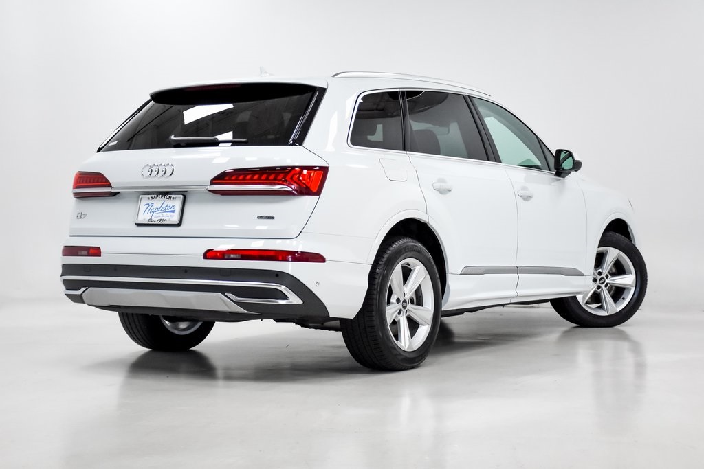 2021 Audi Q7 45 Premium Plus 32