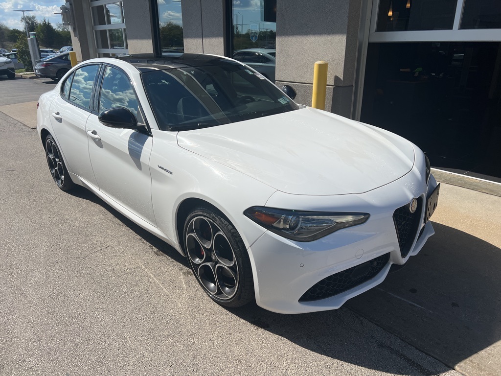 2022 Alfa Romeo Giulia Veloce 3