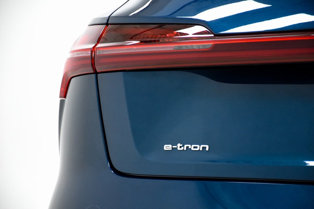 2019 Audi e-tron Premium Plus 30