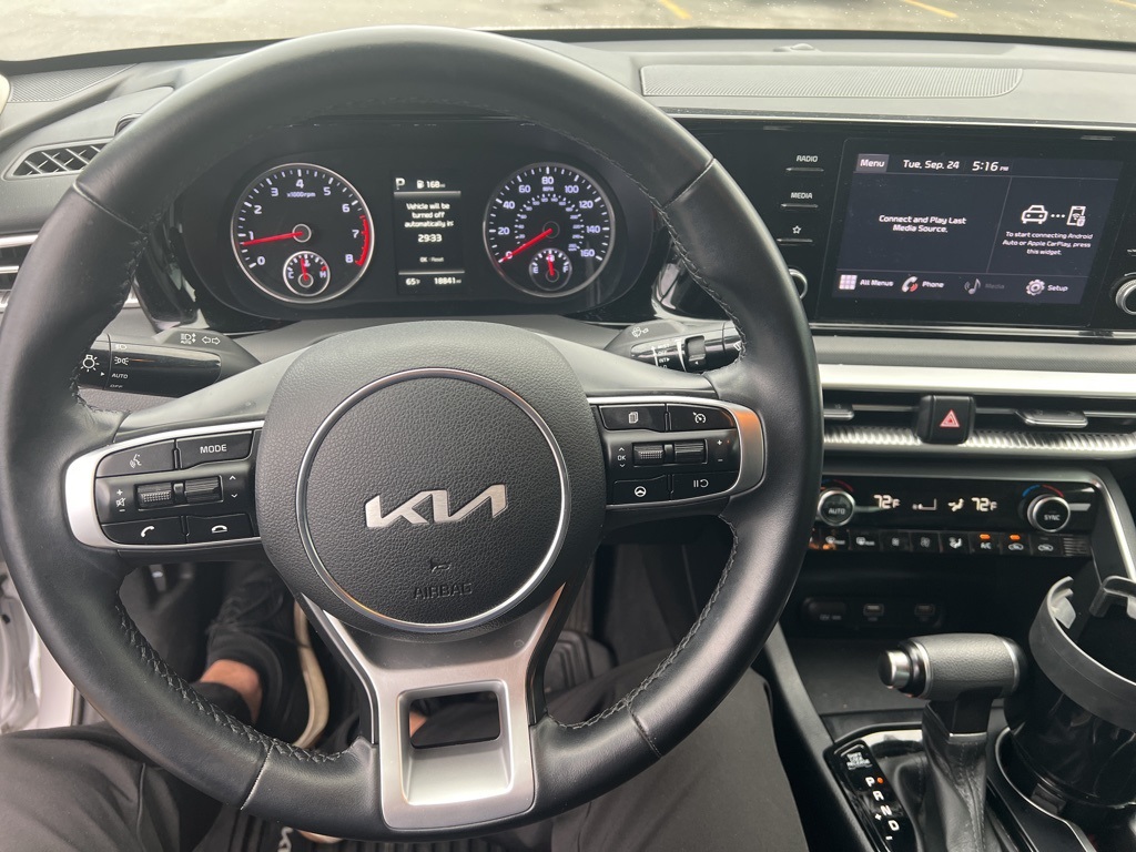 2022 Kia K5 LXS 4