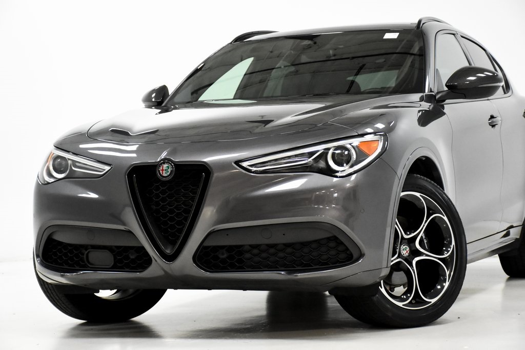 2021 Alfa Romeo Stelvio Ti Sport 2