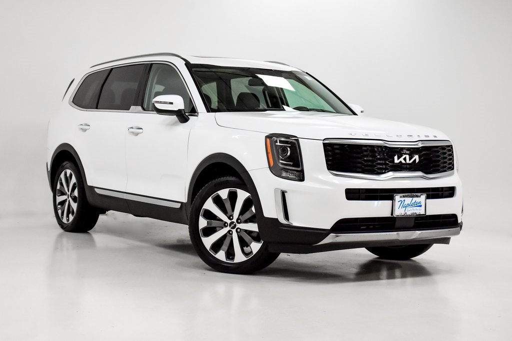 2022 Kia Telluride S 5