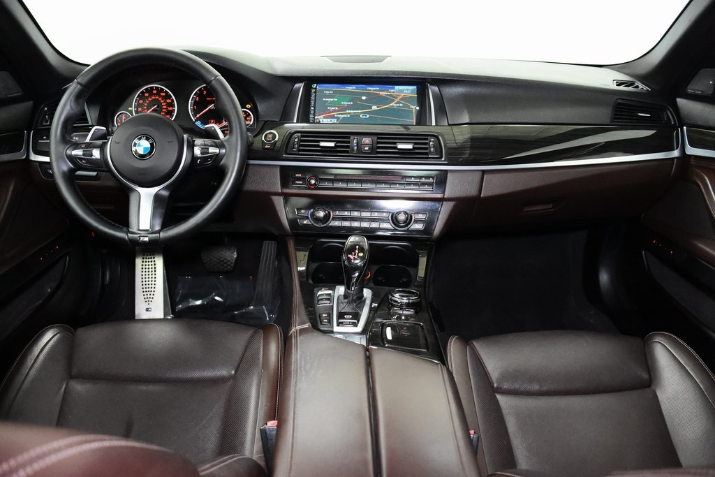 2014 BMW 5 Series 550i xDrive 27