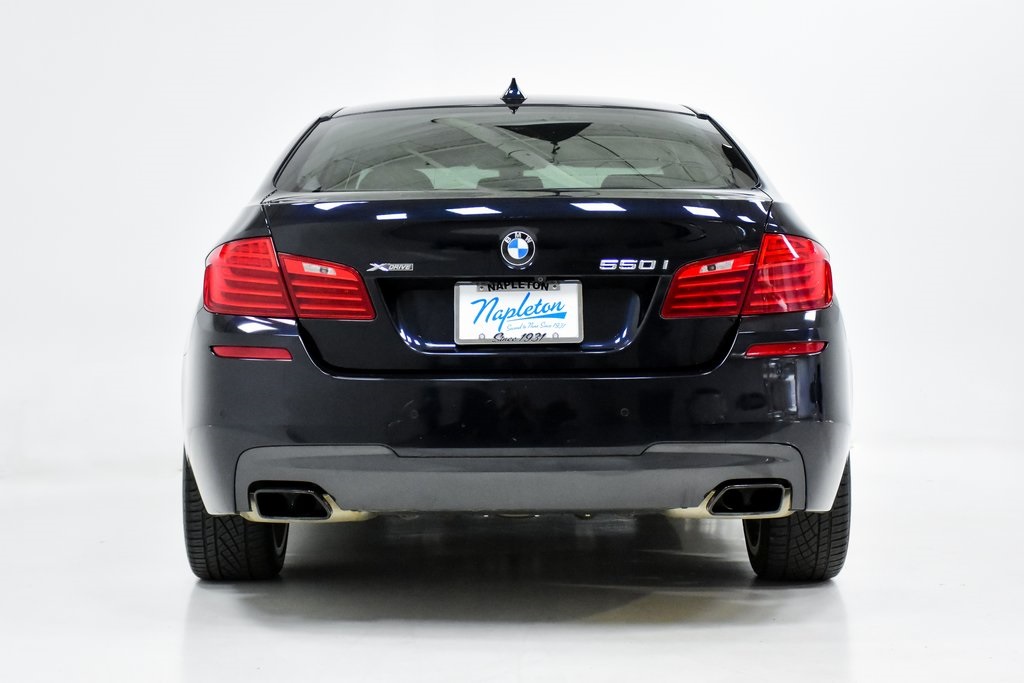 2014 BMW 5 Series 550i xDrive 32