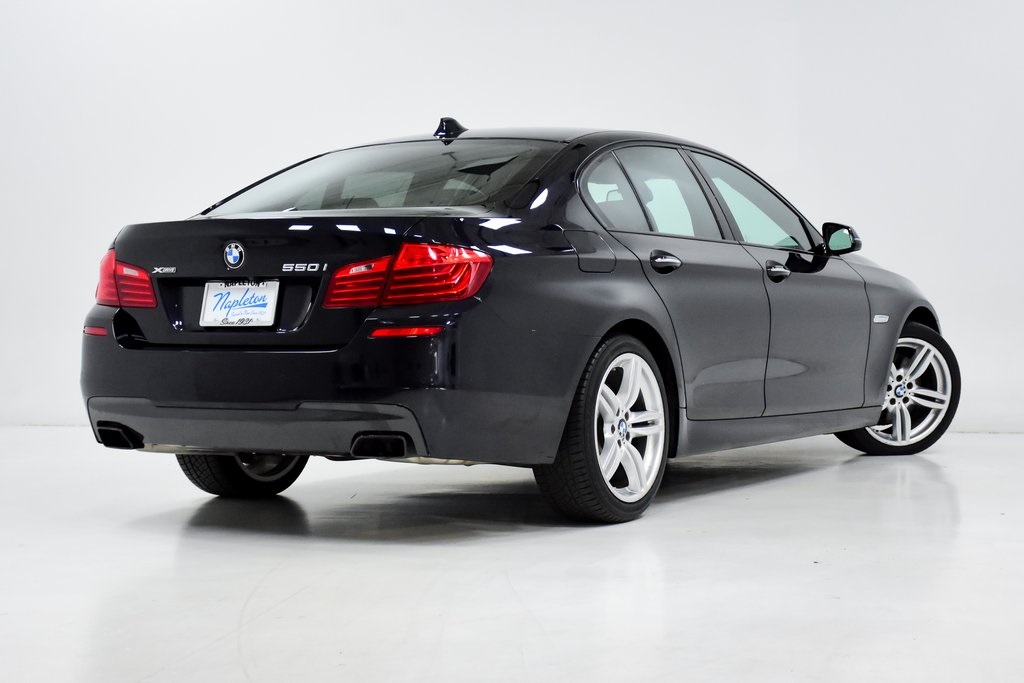 2014 BMW 5 Series 550i xDrive 33