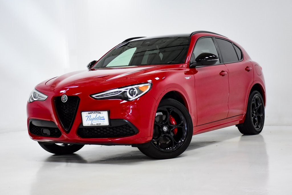 2022 Alfa Romeo Stelvio Veloce 1