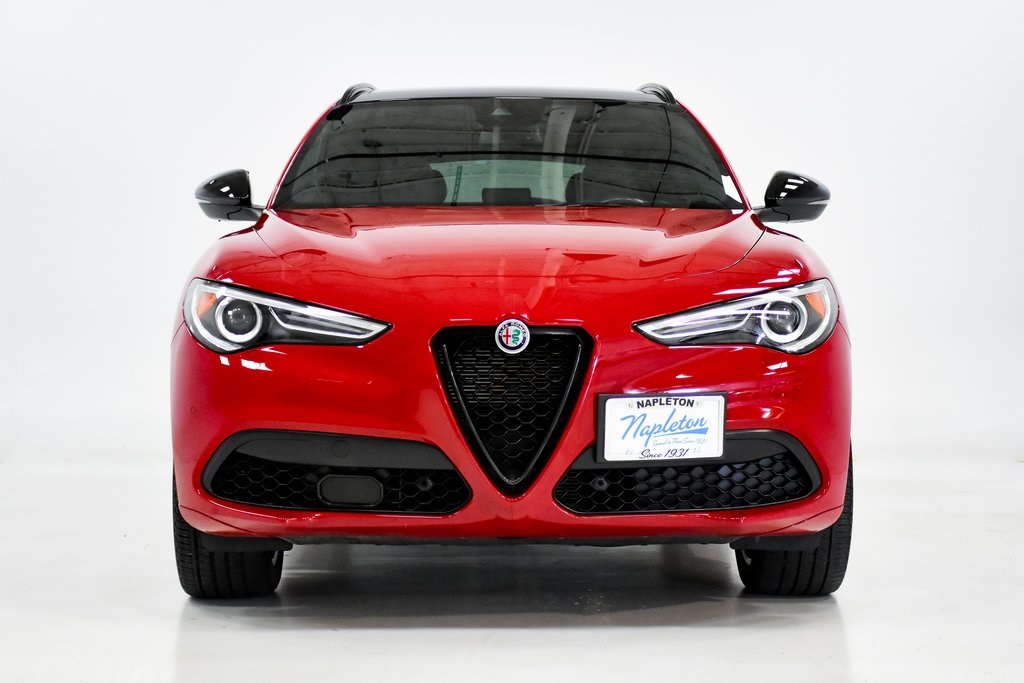 2022 Alfa Romeo Stelvio Veloce 6