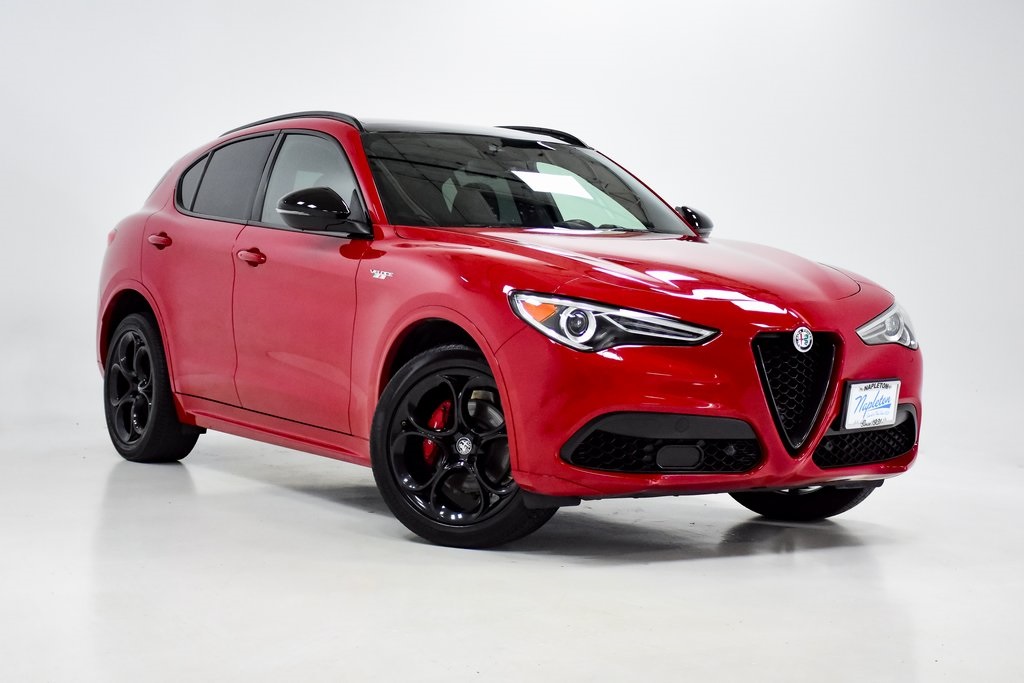 2022 Alfa Romeo Stelvio Veloce 7