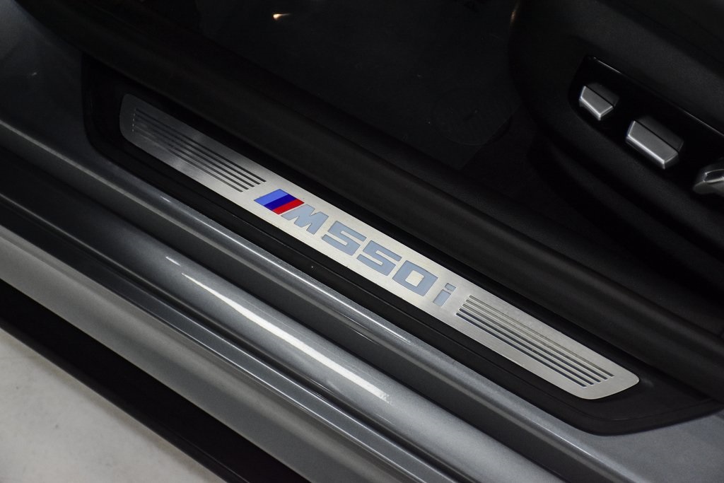 2020 BMW 5 Series M550i xDrive 10