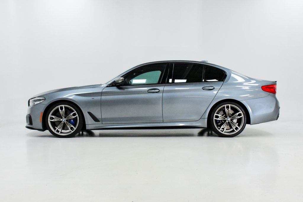 2020 BMW 5 Series M550i xDrive 32