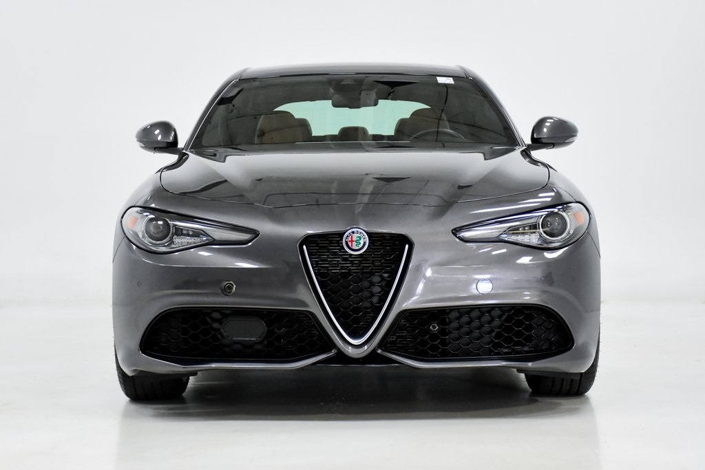 2022 Alfa Romeo Giulia Ti 5