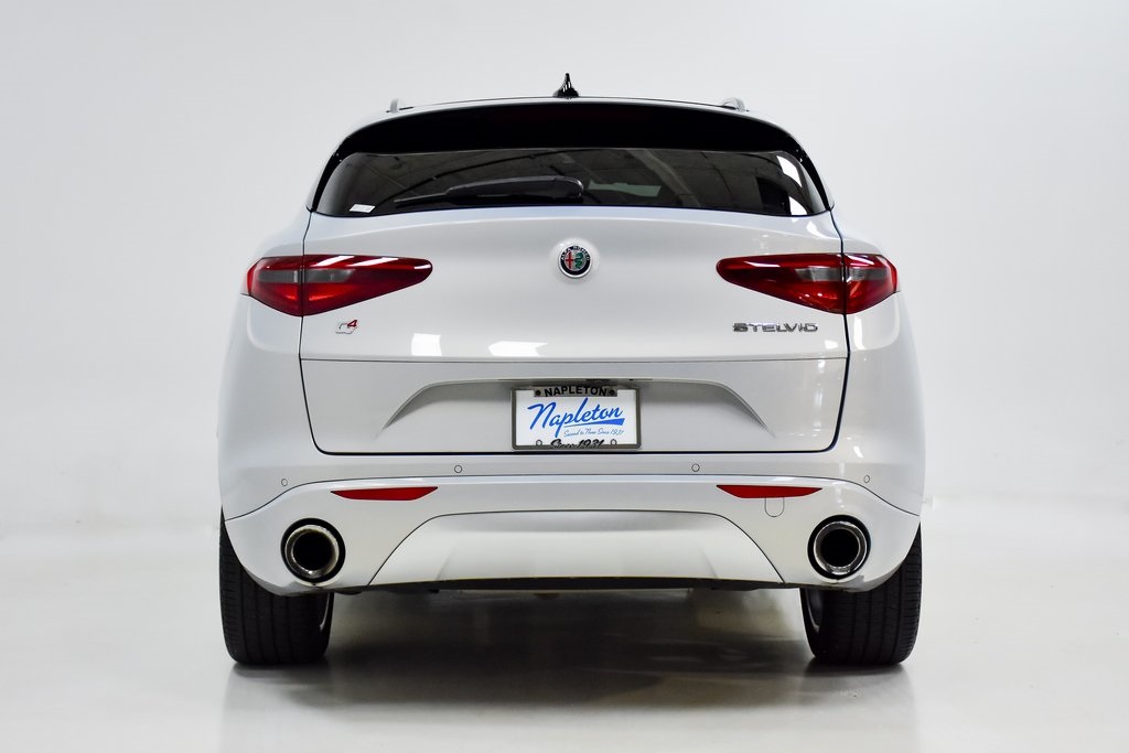 2021 Alfa Romeo Stelvio Ti 29