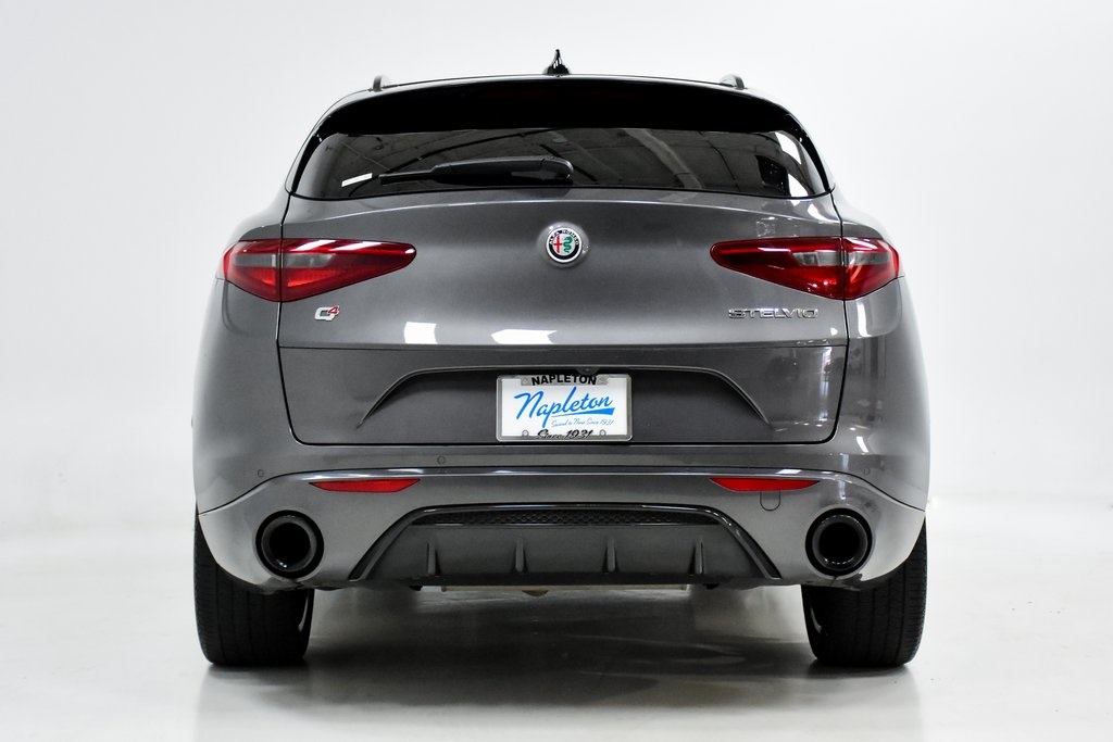 2022 Alfa Romeo Stelvio Veloce 31