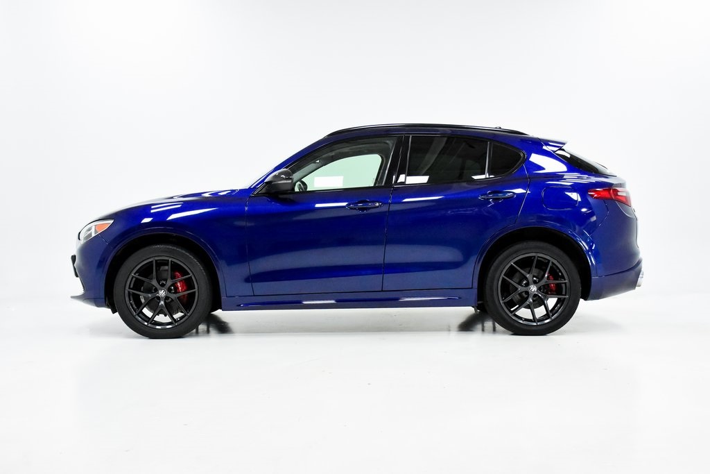 2021 Alfa Romeo Stelvio Ti 23