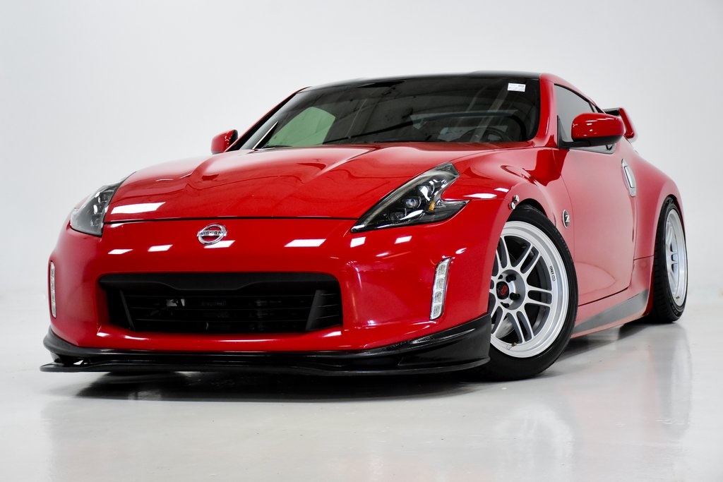 2015 Nissan 370Z Sport 2