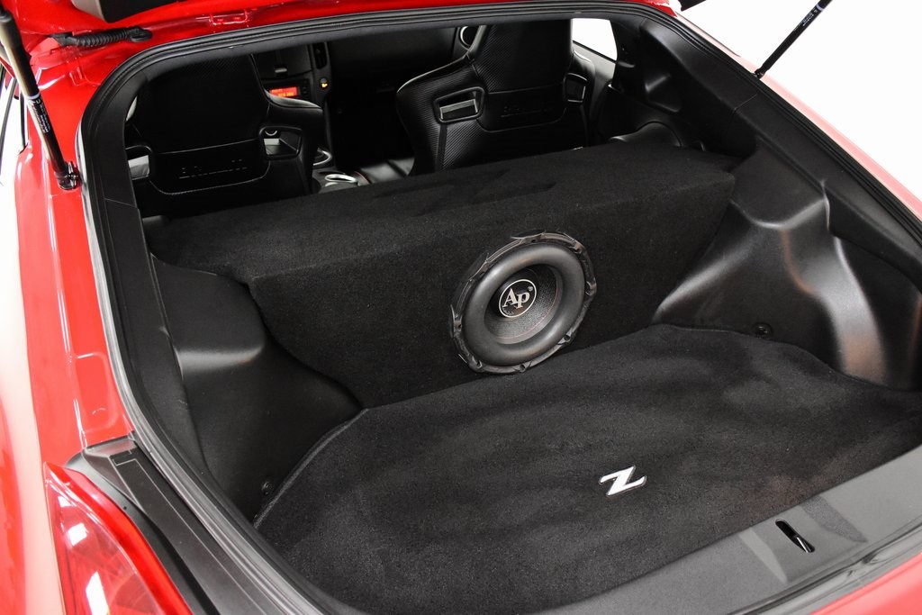 2015 Nissan 370Z Sport 29