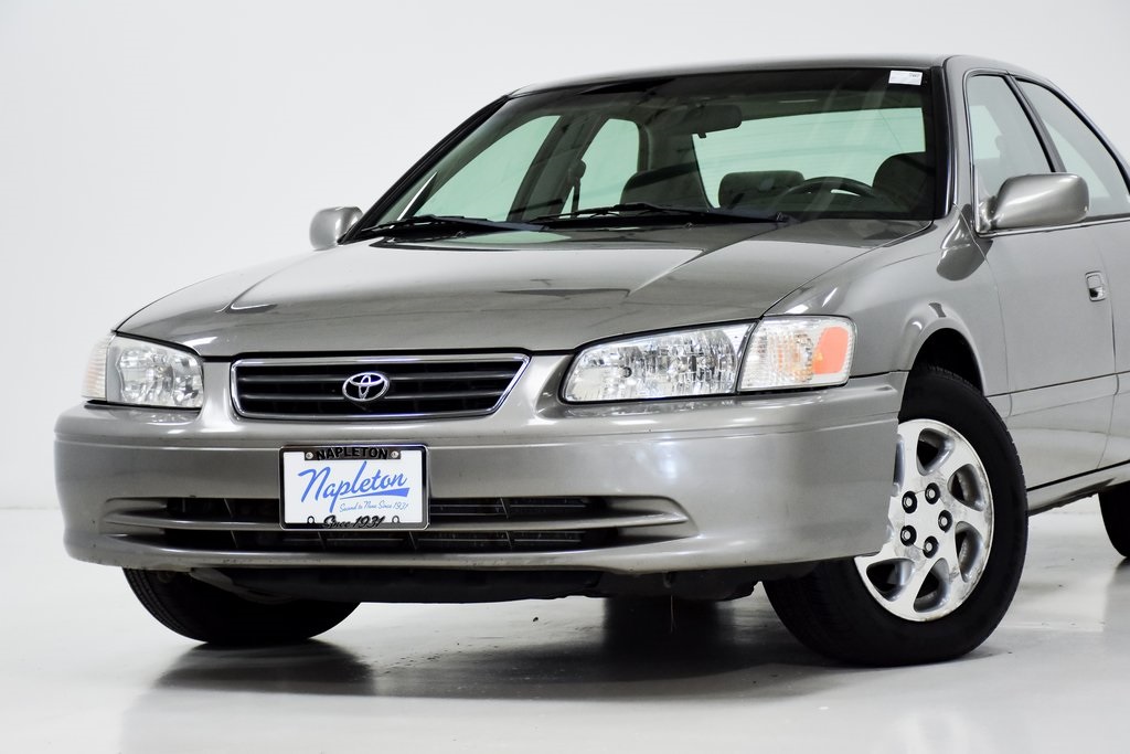 2001 Toyota Camry CE 2