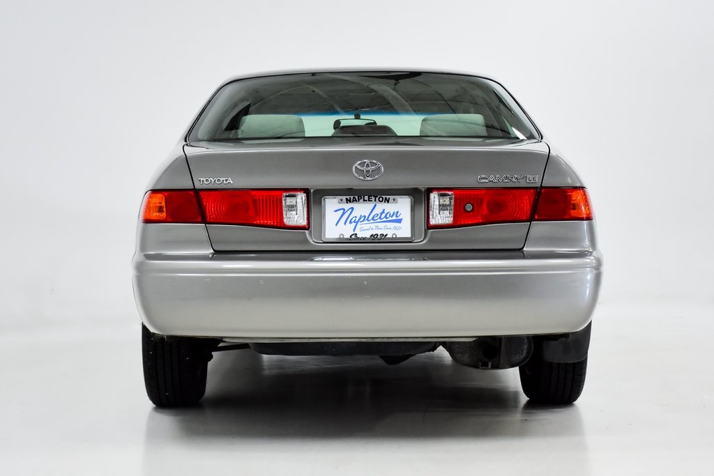 2001 Toyota Camry CE 20