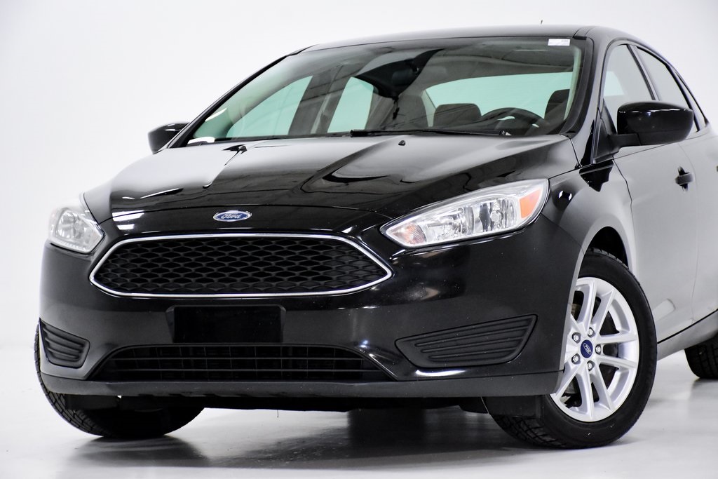 2018 Ford Focus SE 2