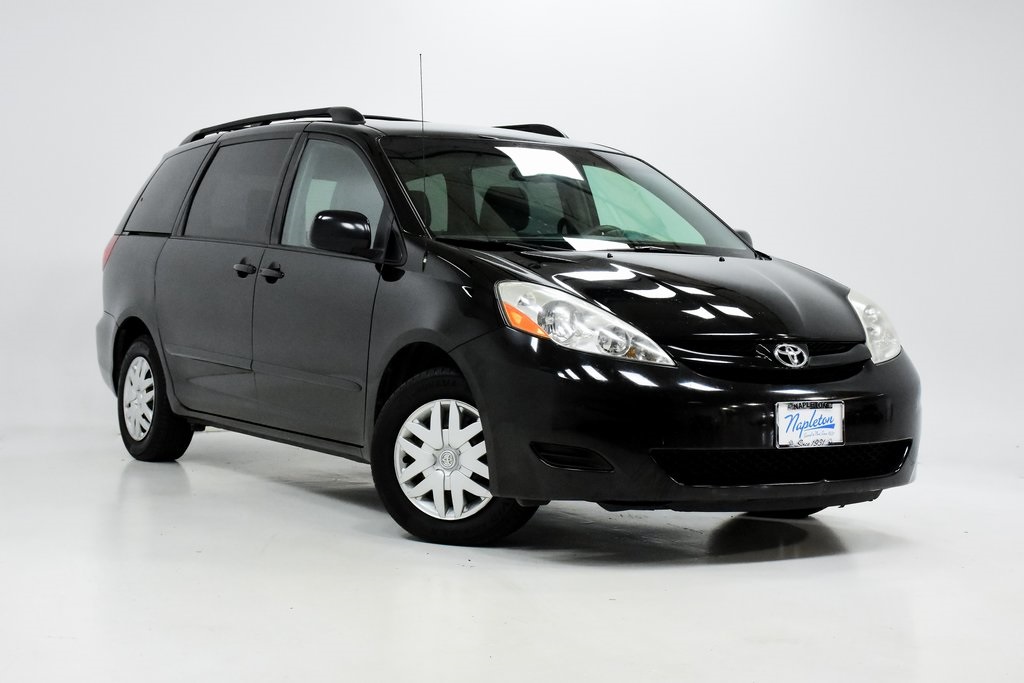 2009 Toyota Sienna LE 5