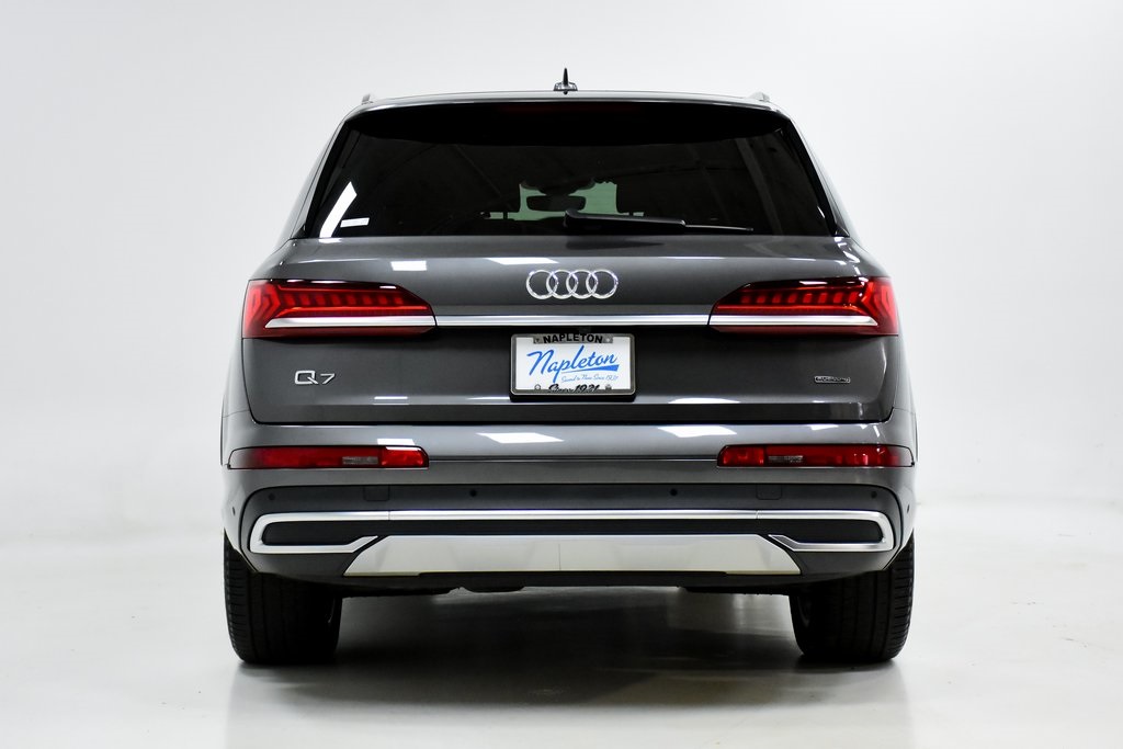 2021 Audi Q7 45 Premium Plus 32