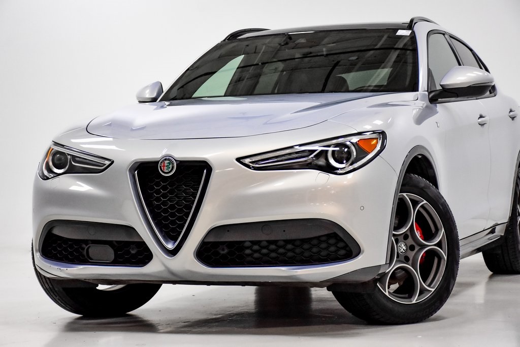 2022 Alfa Romeo Stelvio Ti 2