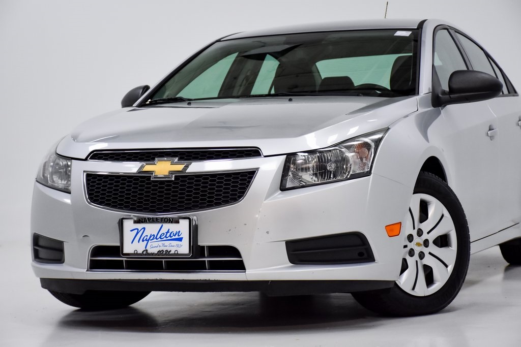 2014 Chevrolet Cruze LS 2