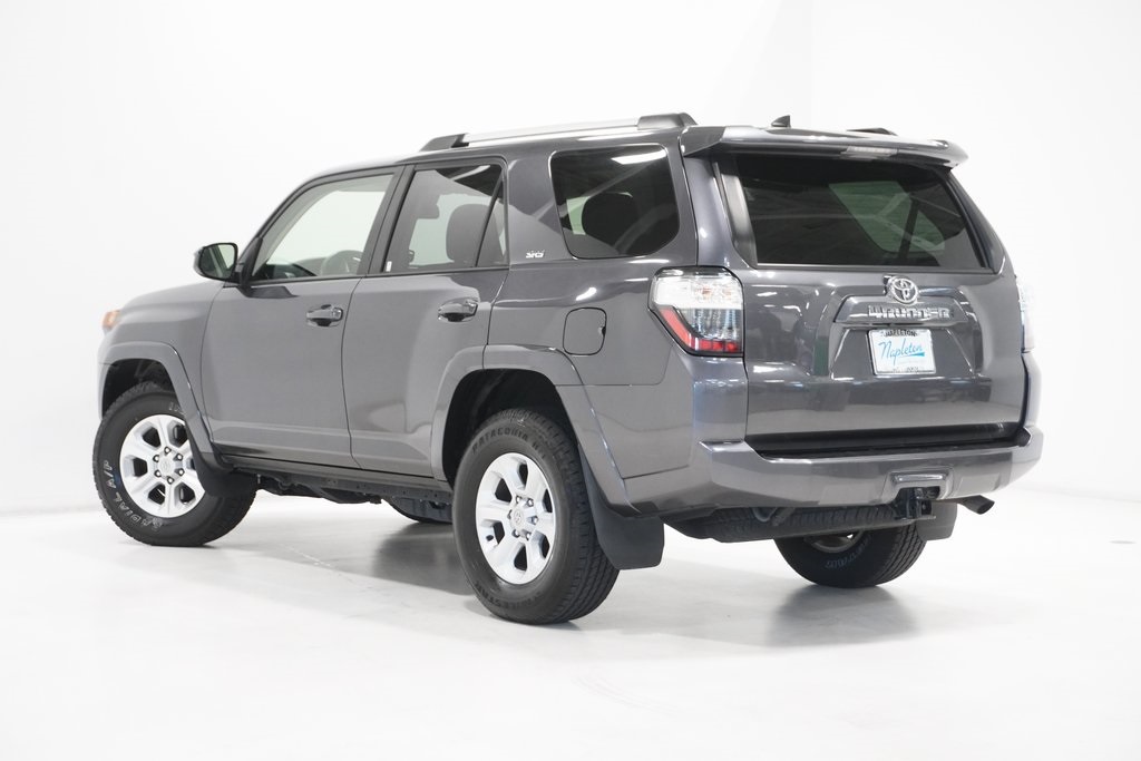 2022 Toyota 4Runner SR5 5