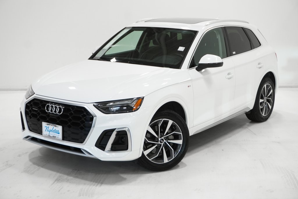 2022 Audi Q5 45 S line Premium Plus 2