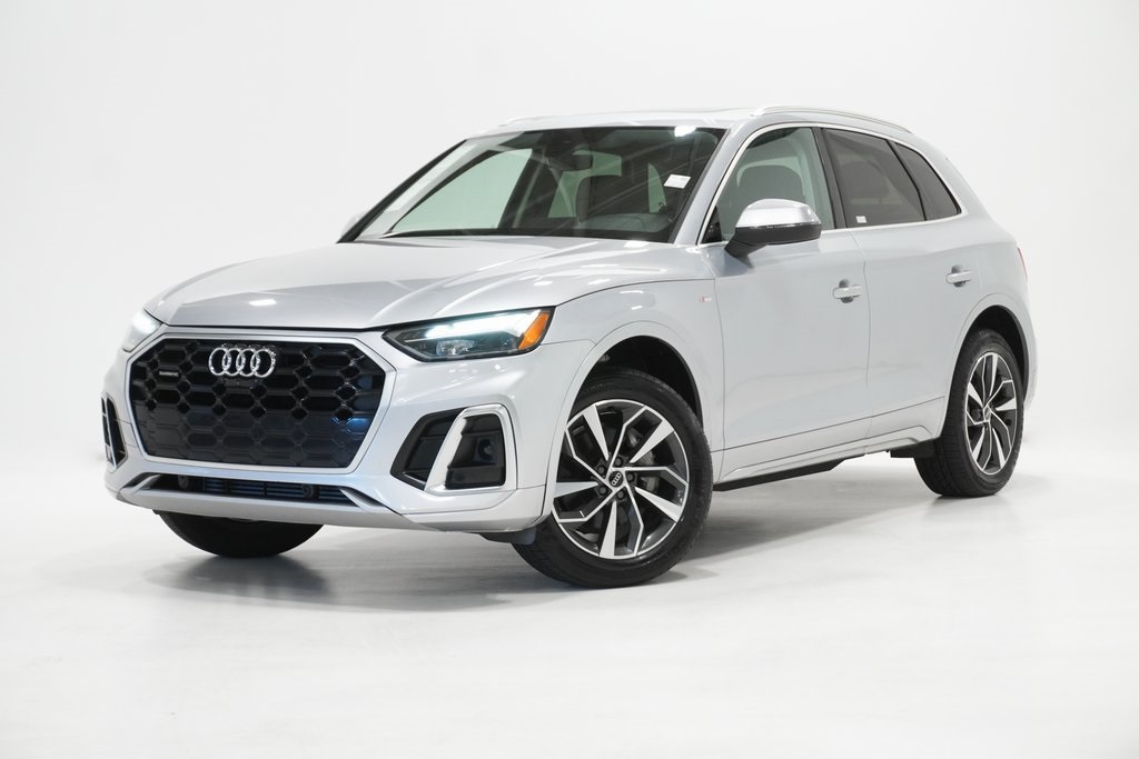 2022 Audi Q5 45 S line Premium Plus 1