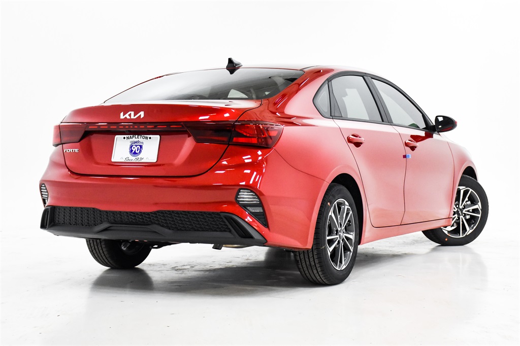 2023 Kia Forte LXS 27