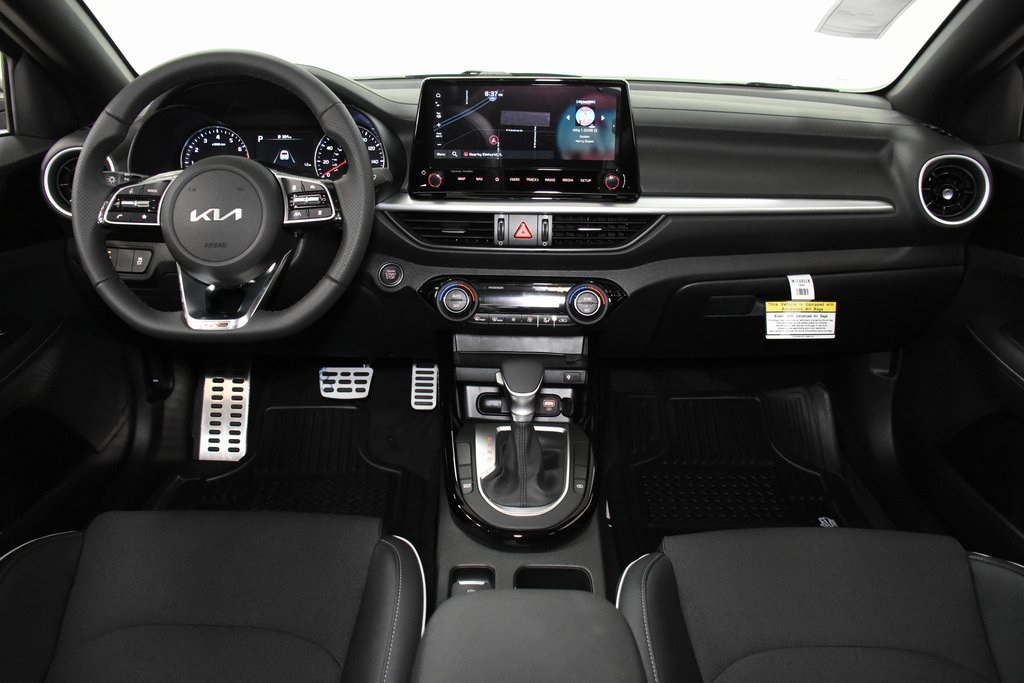 2023 Kia Forte GT-Line 24