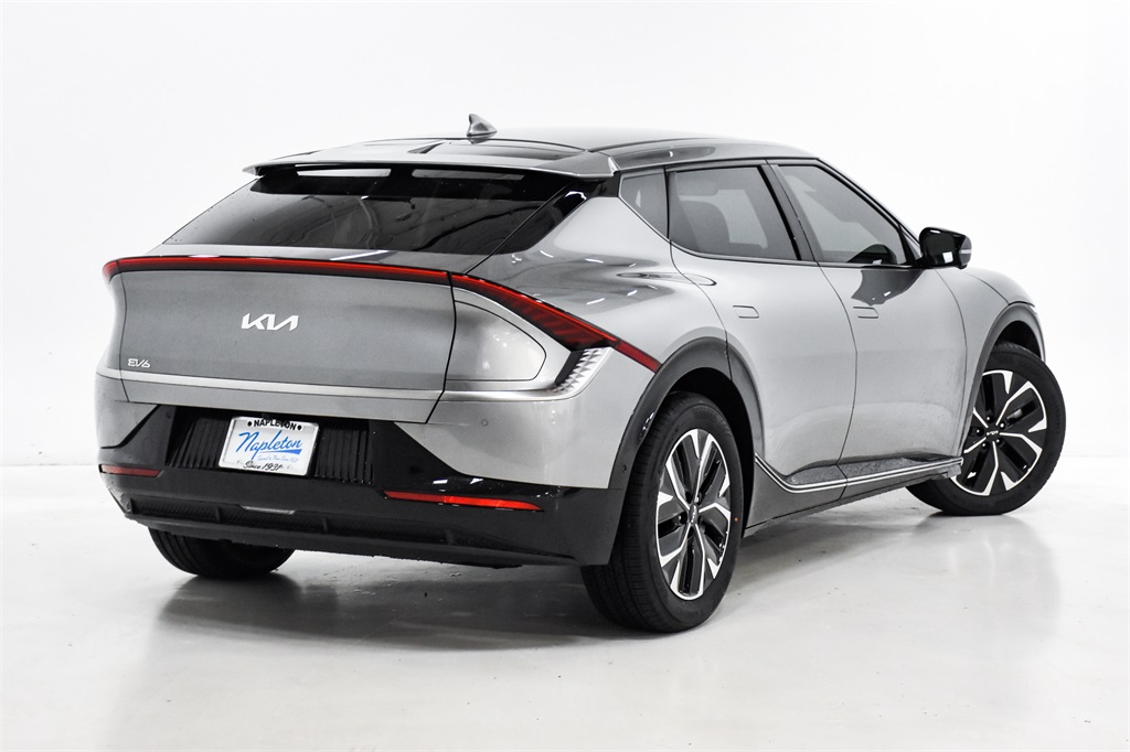 2023 Kia EV6 Wind 8