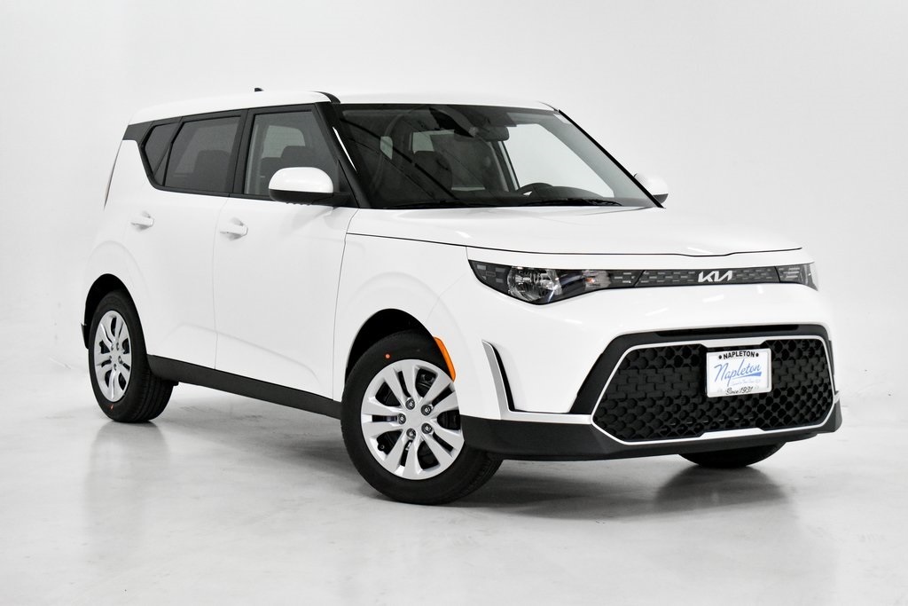 2023 Kia Soul LX 4